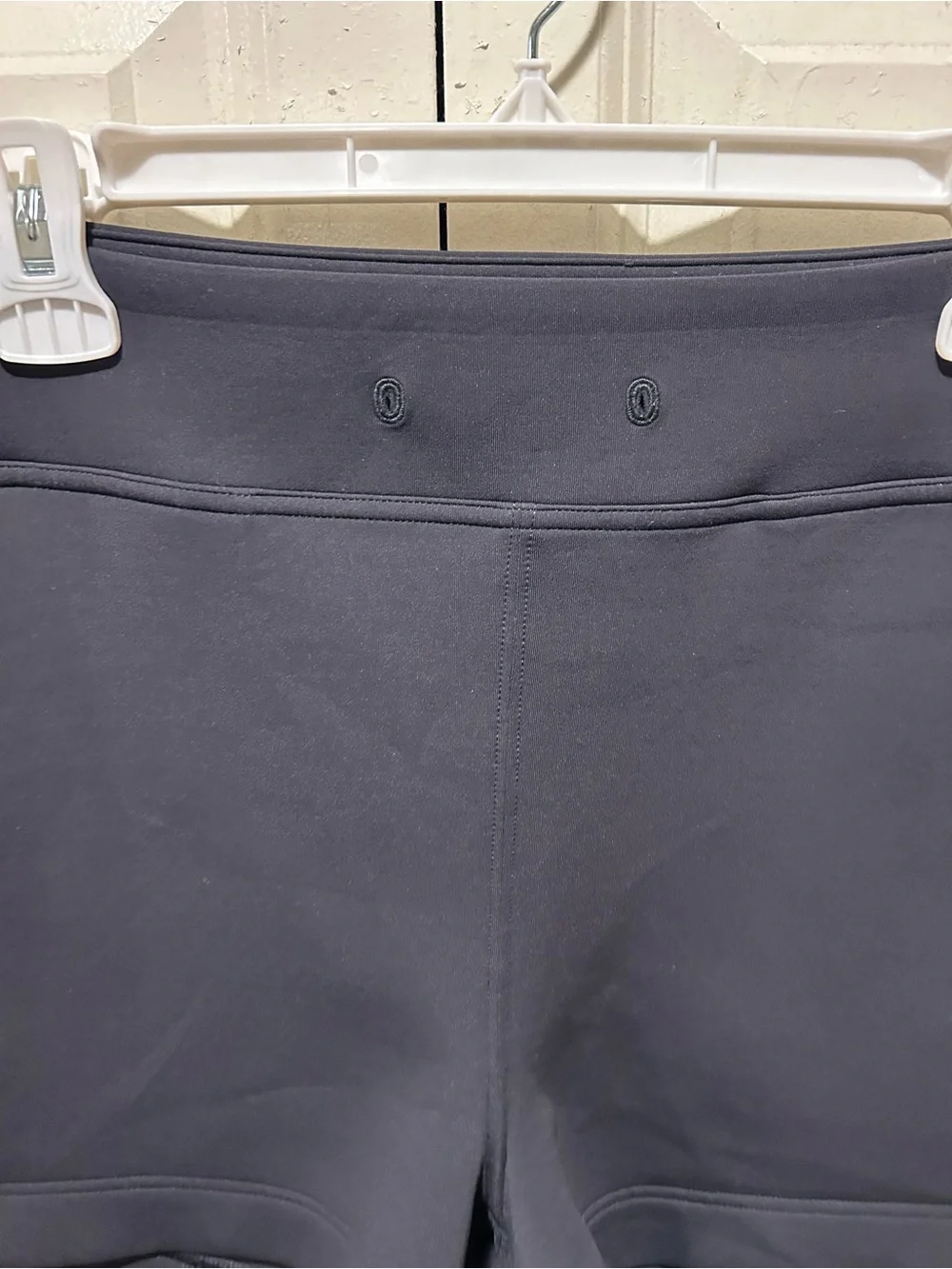 Lululemon In Form Shorts Black , size 12
